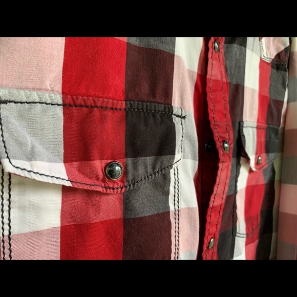 Pearl Snap Button Plaid Western Shirt - Picture 2 of 3